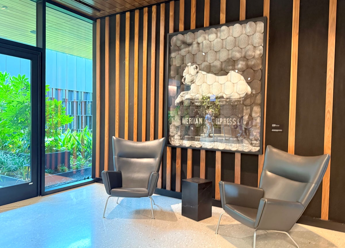 Atlanta ATL American Express Centurion Lounge entry seating