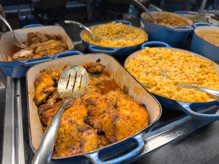 Atlanta ATL American Express Centurion Lounge hot buffet chicken Atlanta ATL American Express Centurion Lounge hot buffet chicken