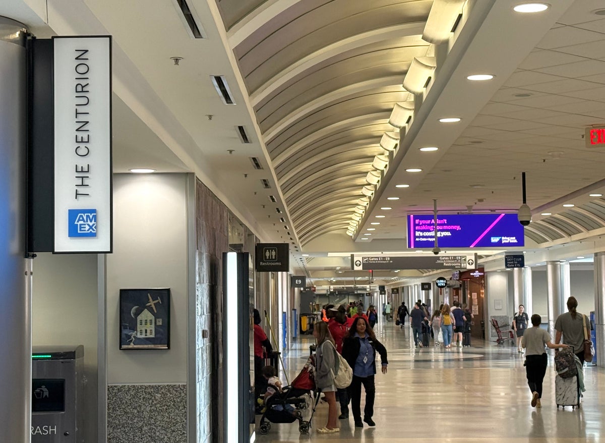 Atlanta ATL American Express Centurion Lounge signage