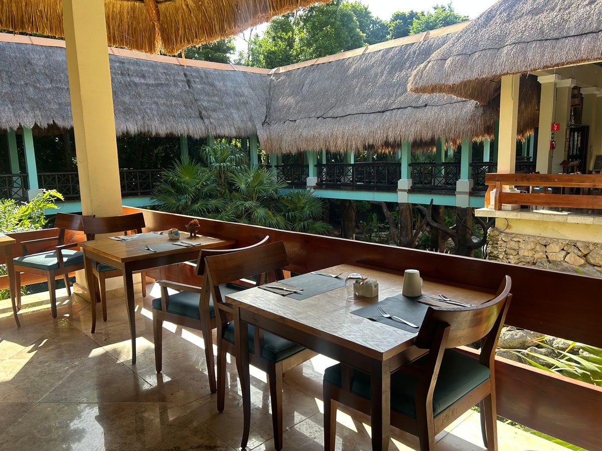 Buffet restaurant seating at Iberostar Waves Quetzal