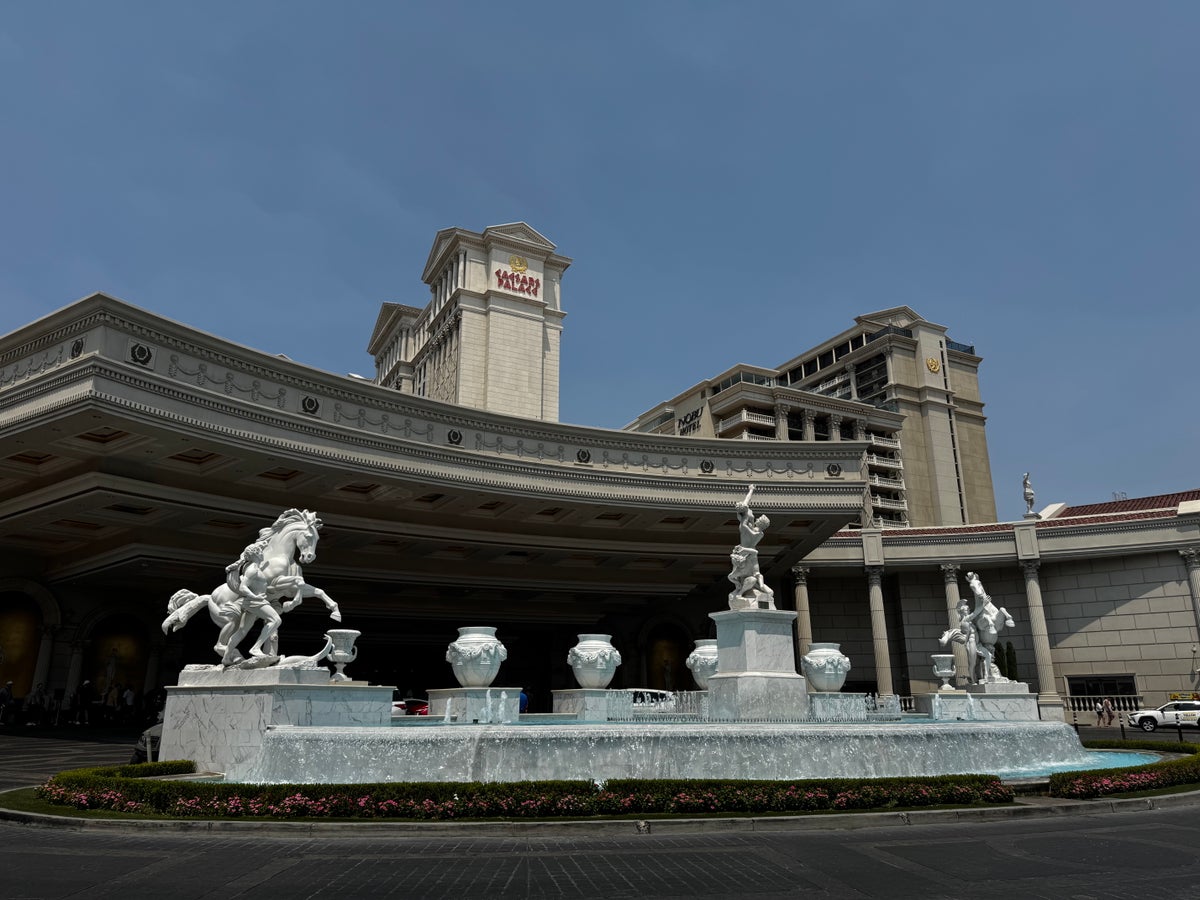 Caesars Palace Las Vegas drop off