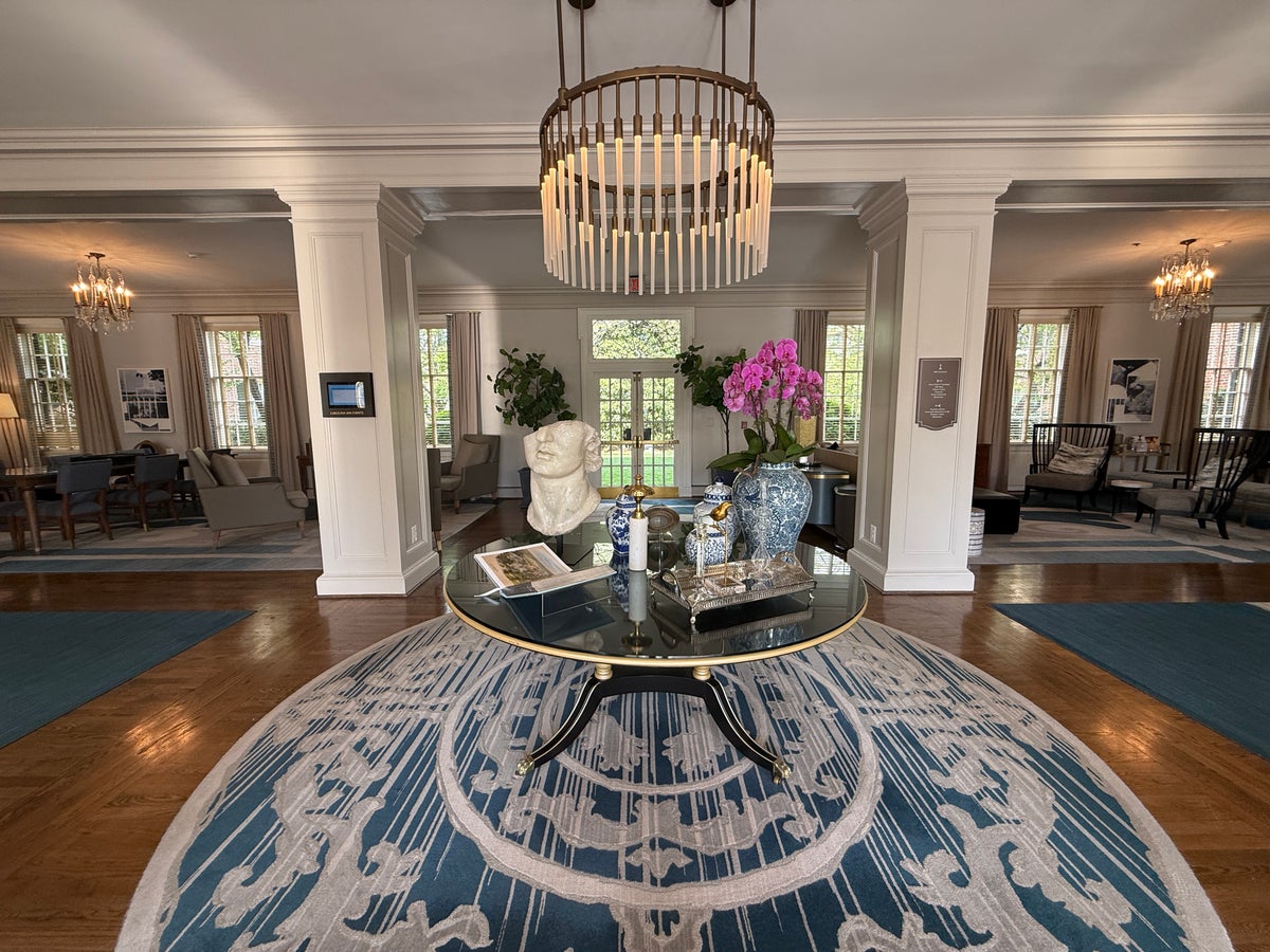 Why the Carolina Inn in Chapel Hill, North Carolina, Is a Hidden Gem [2025 Review]