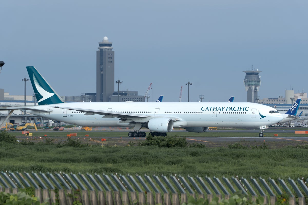 Cathay Pacific 777 NRT