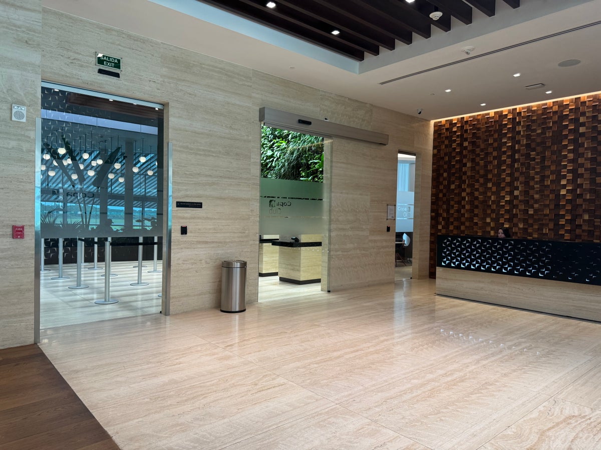 Copa Club PTY Terminal 2 entry area