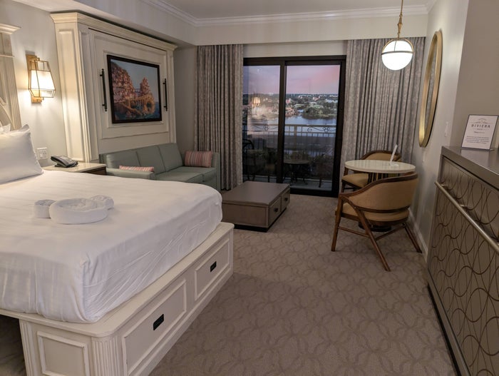 Disney Vacation Club tour Disney's Riviera Resort Deluxe Studio model