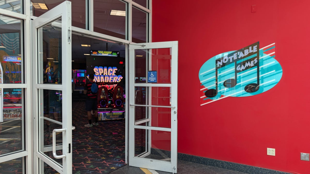 Disney's All Star Music Resort amenities Note'able Games arcade