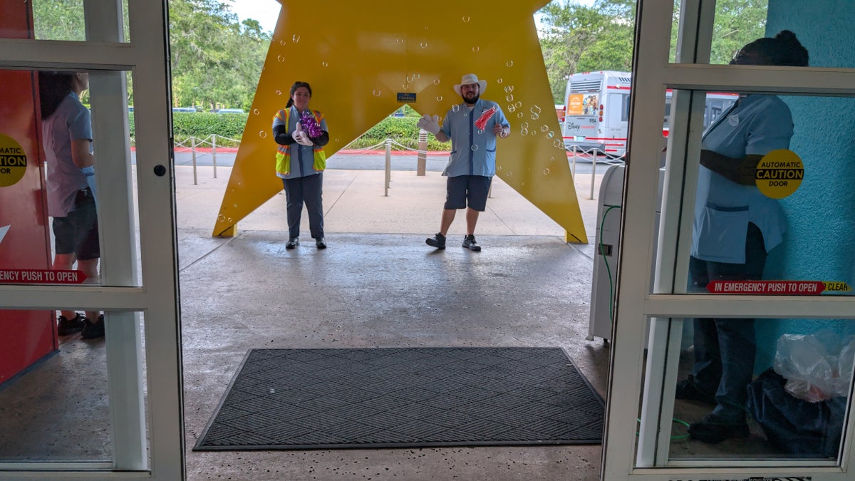 Disney's All Star Music Resort amenities bus transportation bubbles