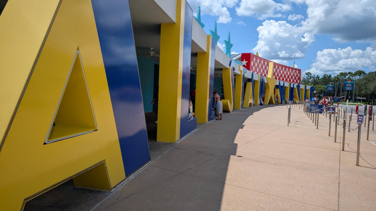 Review of Disney’s All-Star Music Resort: Pros, Cons, and Insider Tips Revealed