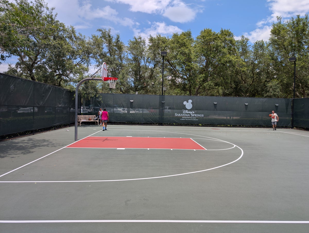 Disney's Saratoga Springs Resort & Spa amenities basketball court