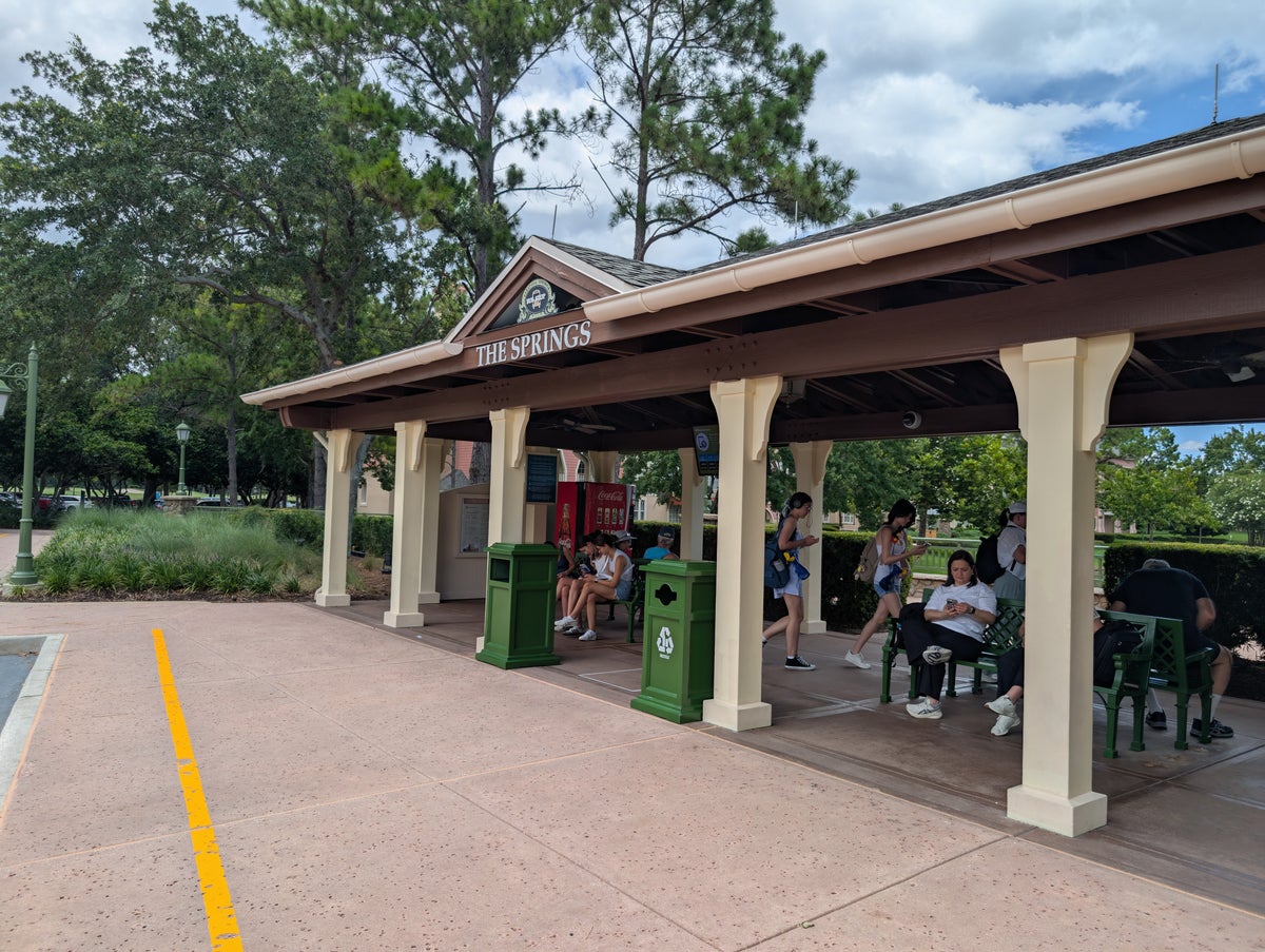 Disney's Saratoga Springs Resort & Spa amenities bus transportation The Springs bus pickup