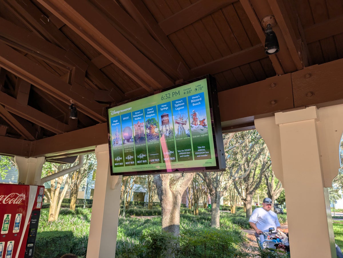 Disney's Saratoga Springs Resort & Spa amenities bus transportation arrival estimate