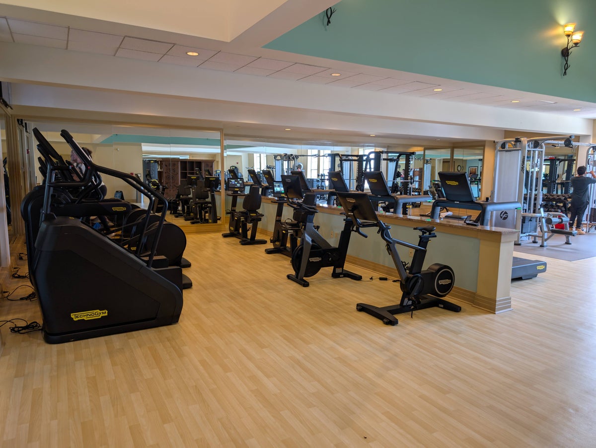 Disney's Saratoga Springs Resort & Spa amenities fitness center cardio