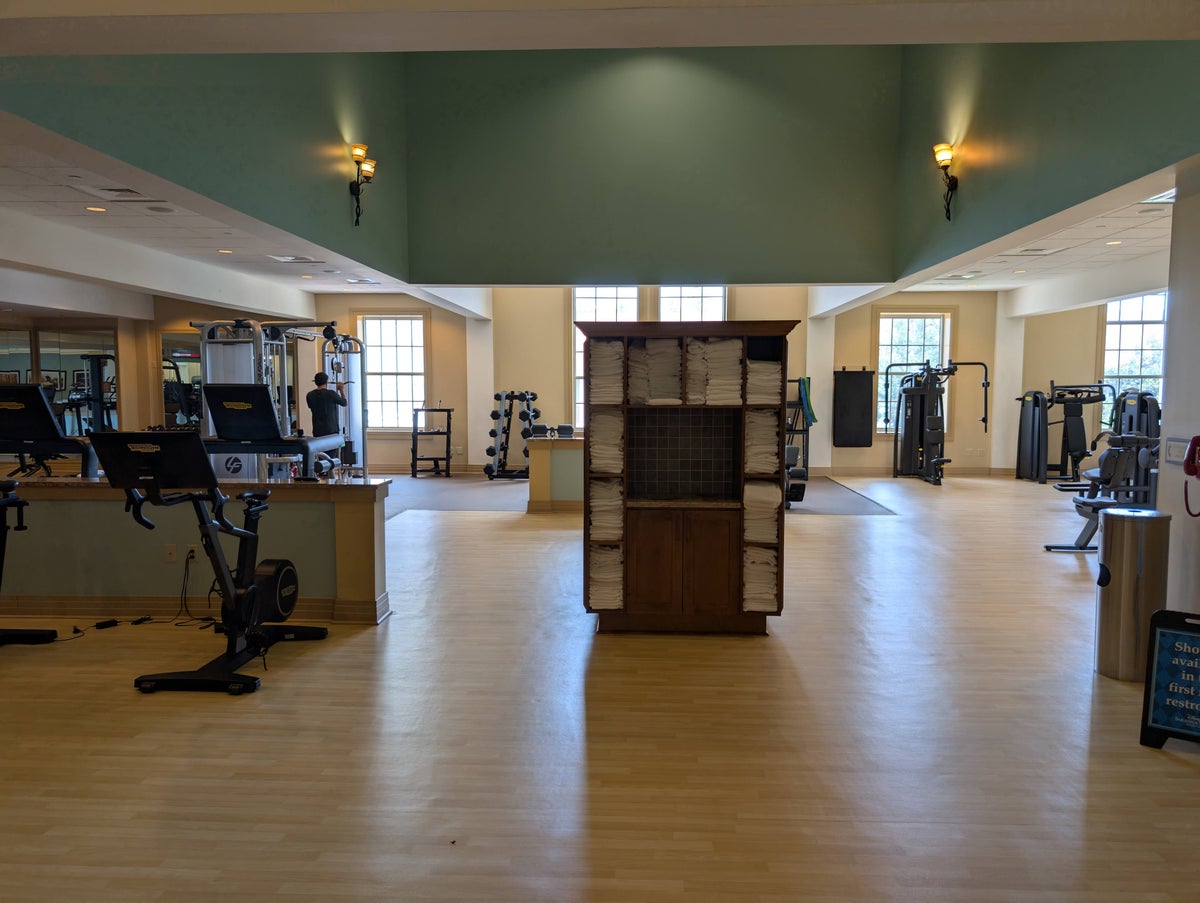 Disney's Saratoga Springs Resort & Spa amenities fitness center towels