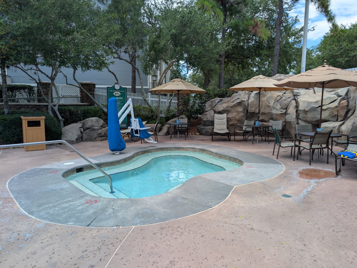 Disney's Saratoga Springs Resort & Spa amenities pool High Rock Spring Pool main spa