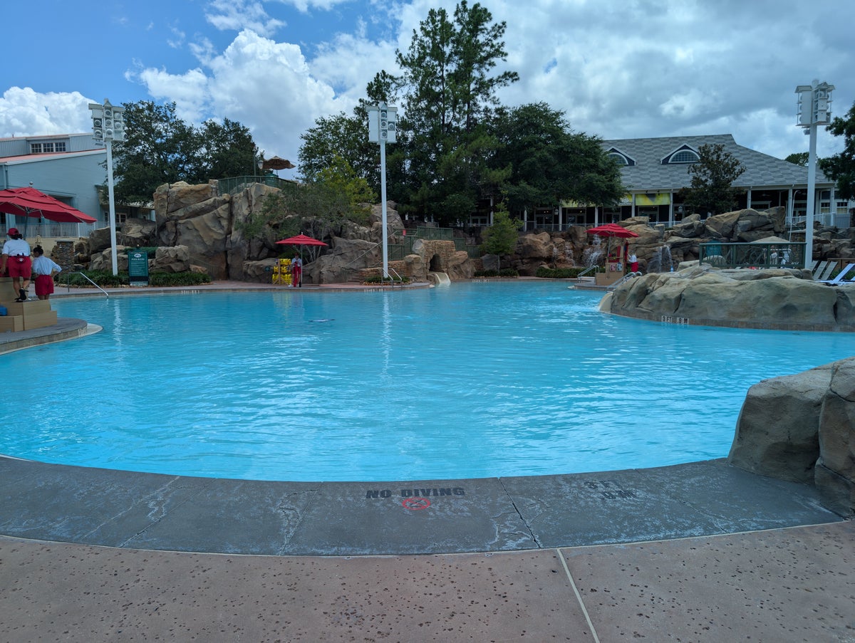Disney's Saratoga Springs Resort & Spa amenities pool High Rock Spring Pool zero entry