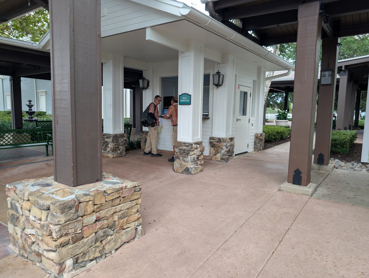 Disney's Saratoga Springs Resort & Spa bell services
