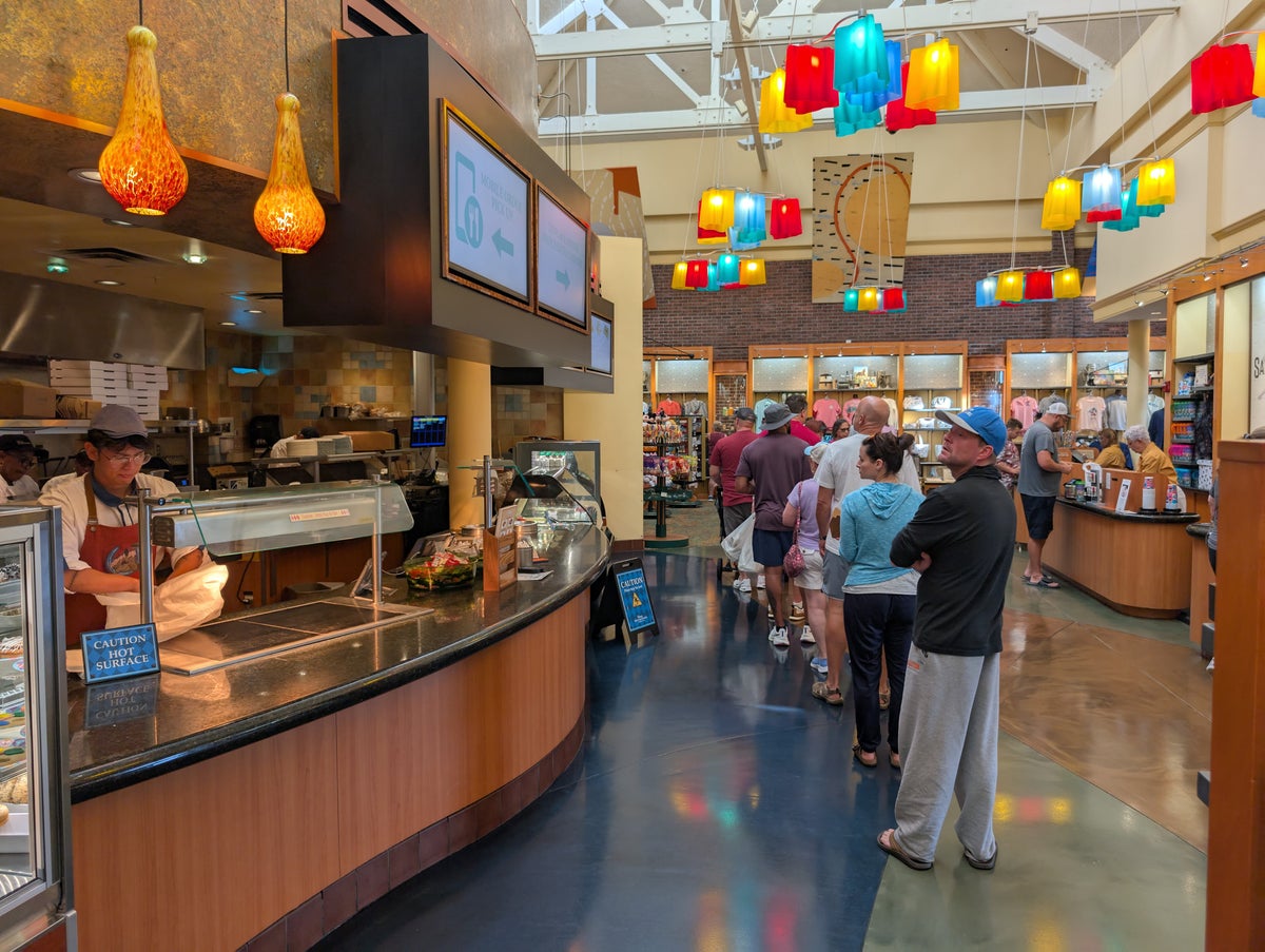 Disney's Saratoga Springs Resort & Spa dining Artist's Palette line