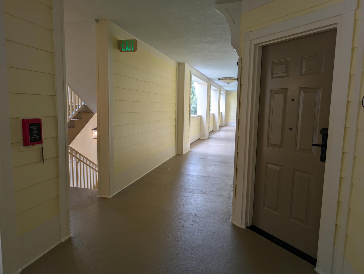 Disney's Saratoga Springs Resort & Spa room outdoor hallway