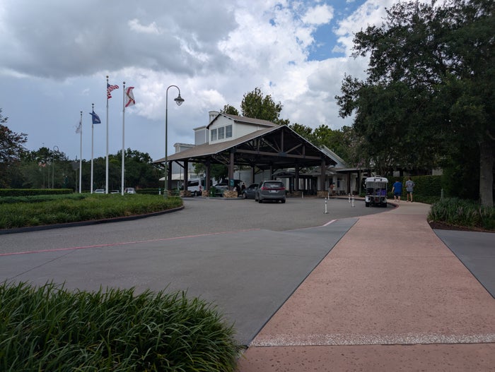 Disney's Saratoga Springs Resort & Spa valet drive