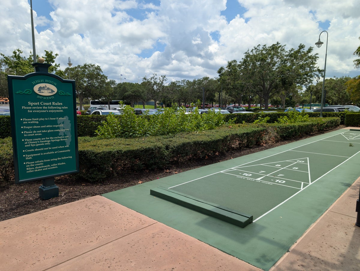 Disney's Saratoga Springs Resort & Spa