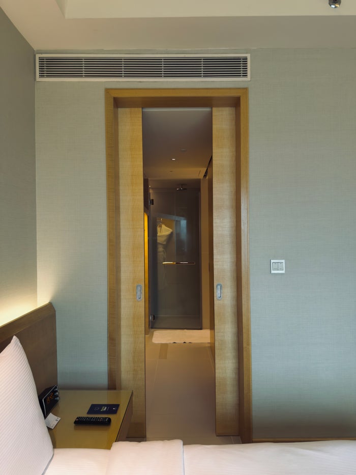 DoubleTree by Hilton Johor Bahru room closet bedroom DoubleTree by Hilton Johor Bahru room closet bedroom
