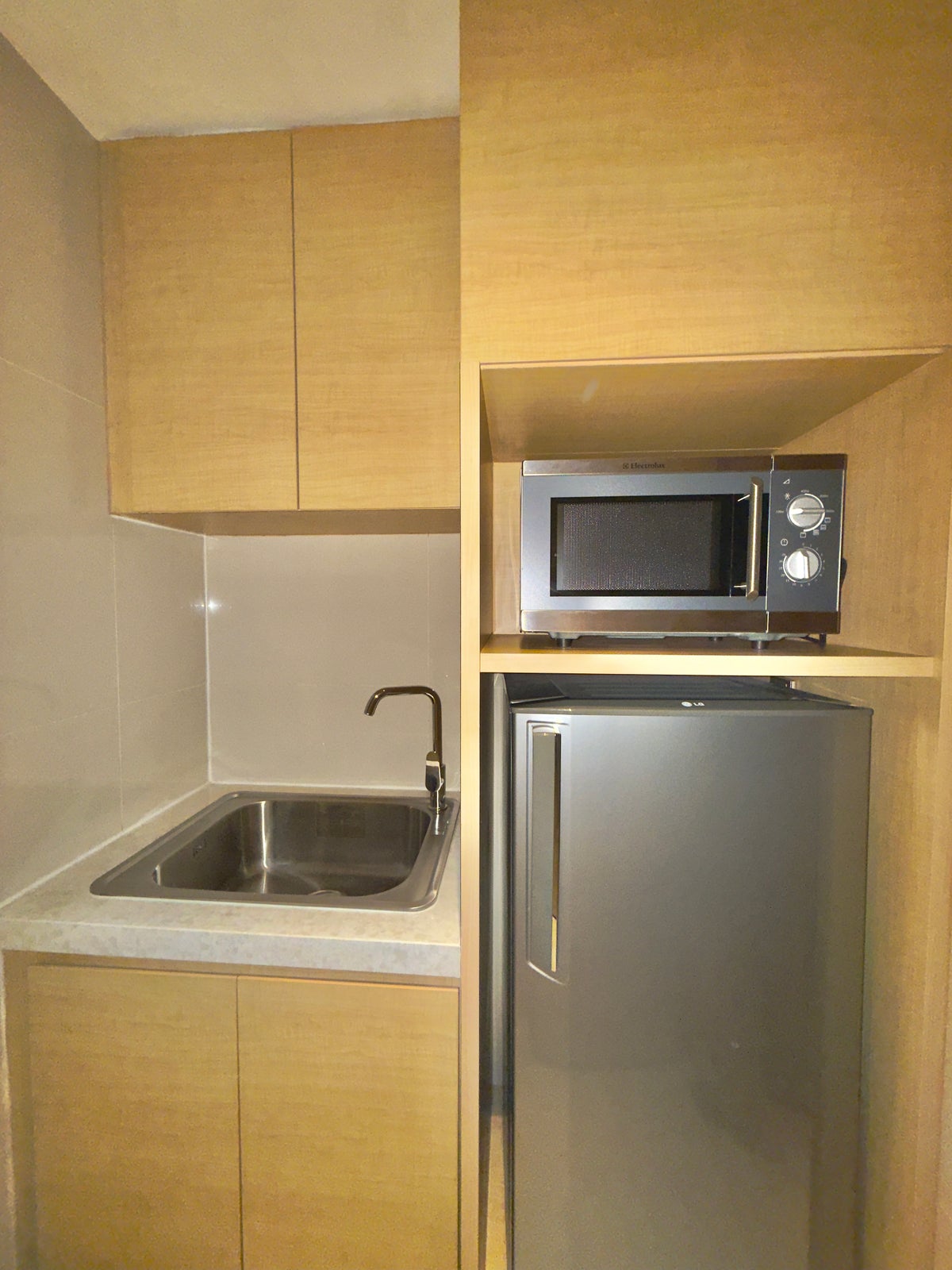 DoubleTree by Hilton Johor Bahru room pantry