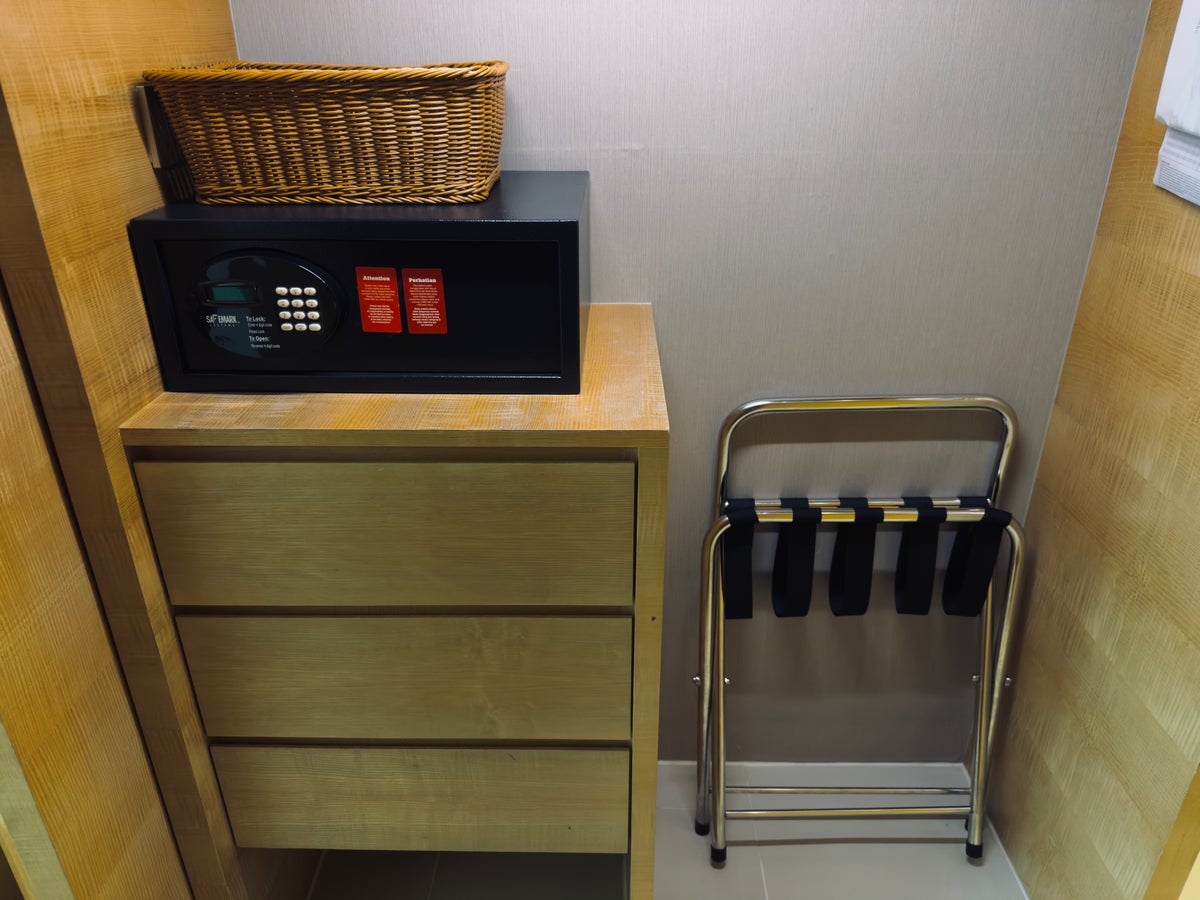 DoubleTree by Hilton Johor Bahru room safe