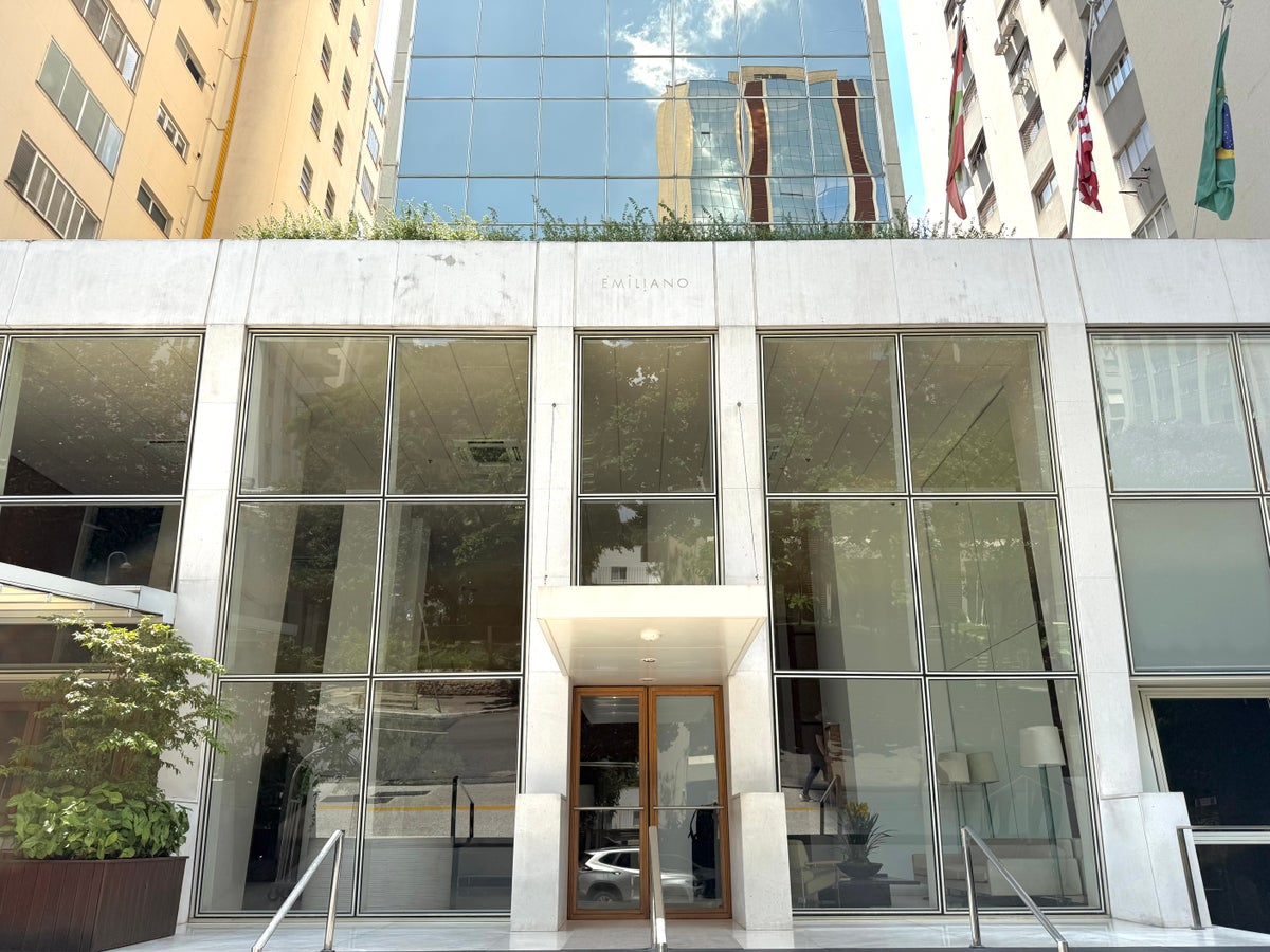 Emiliano Hotel Sao Paulo from the street