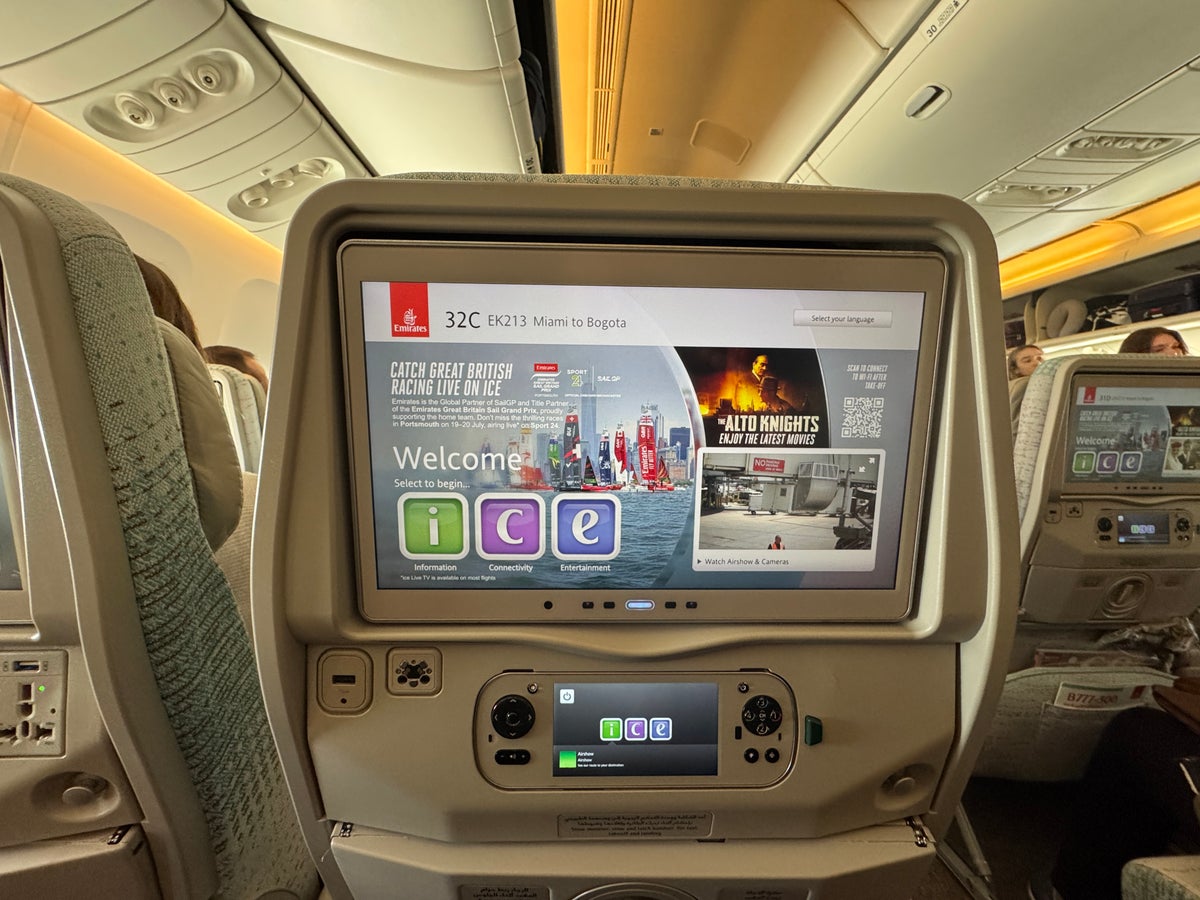 Emirates IFE Screen