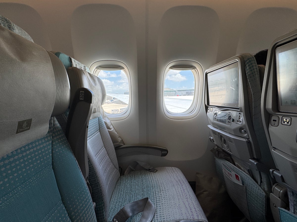Emirates economy seat row