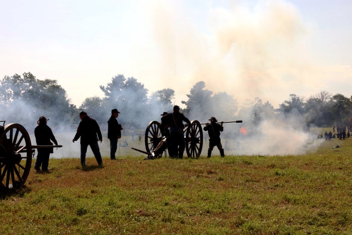 Gettysburg reenactment cannons silhouette Daniel Lady Farm 2025 Gettysburg reenactment cannons silhouette Daniel Lady Farm 2025