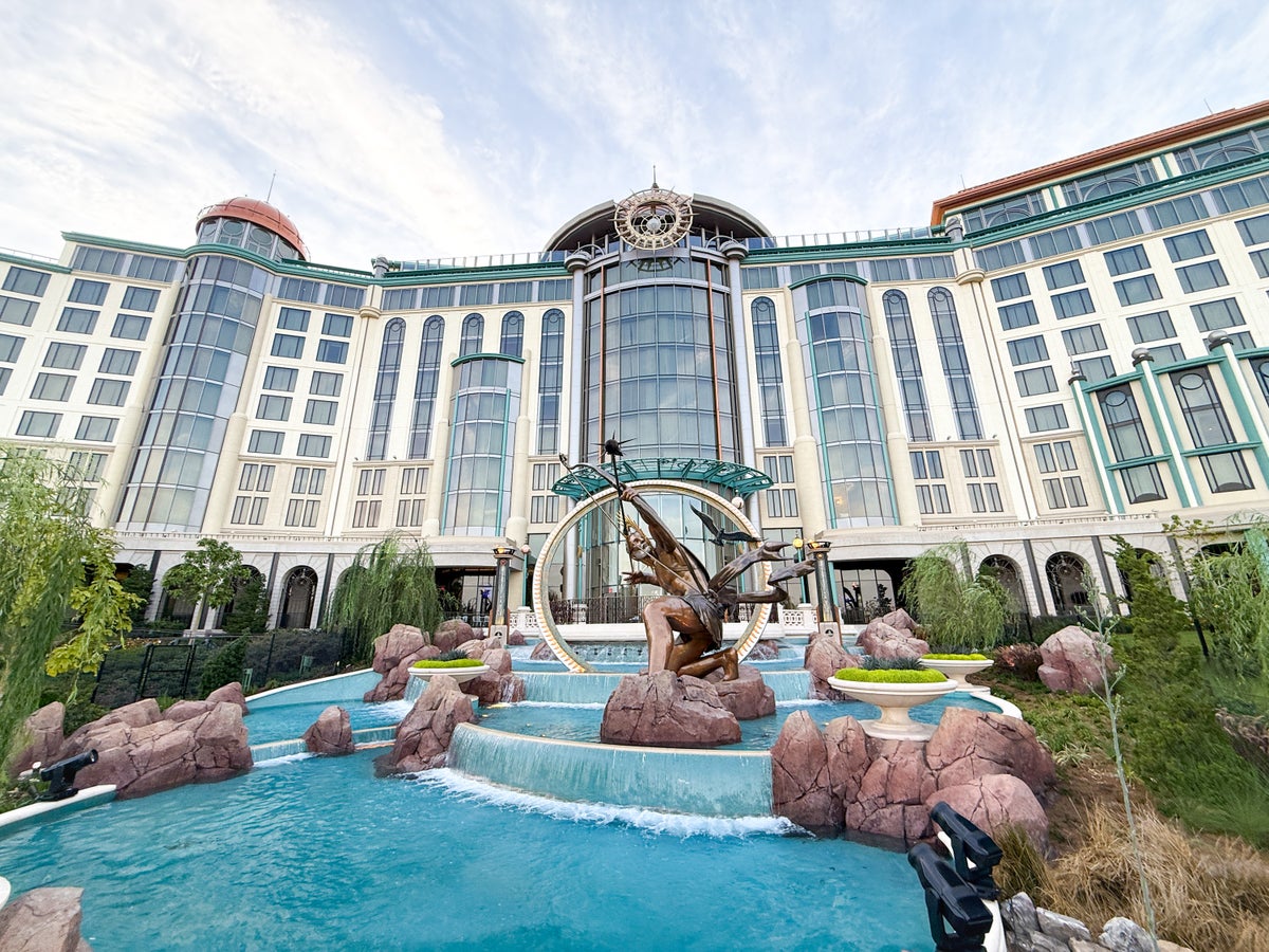 Helios Grand Epic Universe Image Credit Chris Hassan Helios Grand Epic Universe Image Credit Chris Hassan