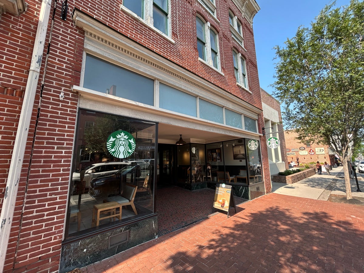 Hotel Gettysburg Starbucks