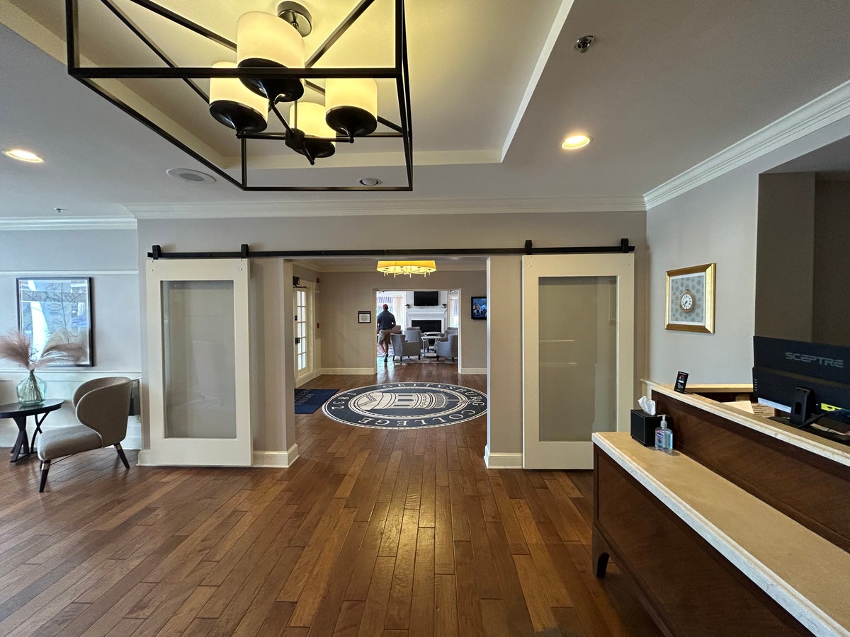 Hotel Gettysburg check in counter