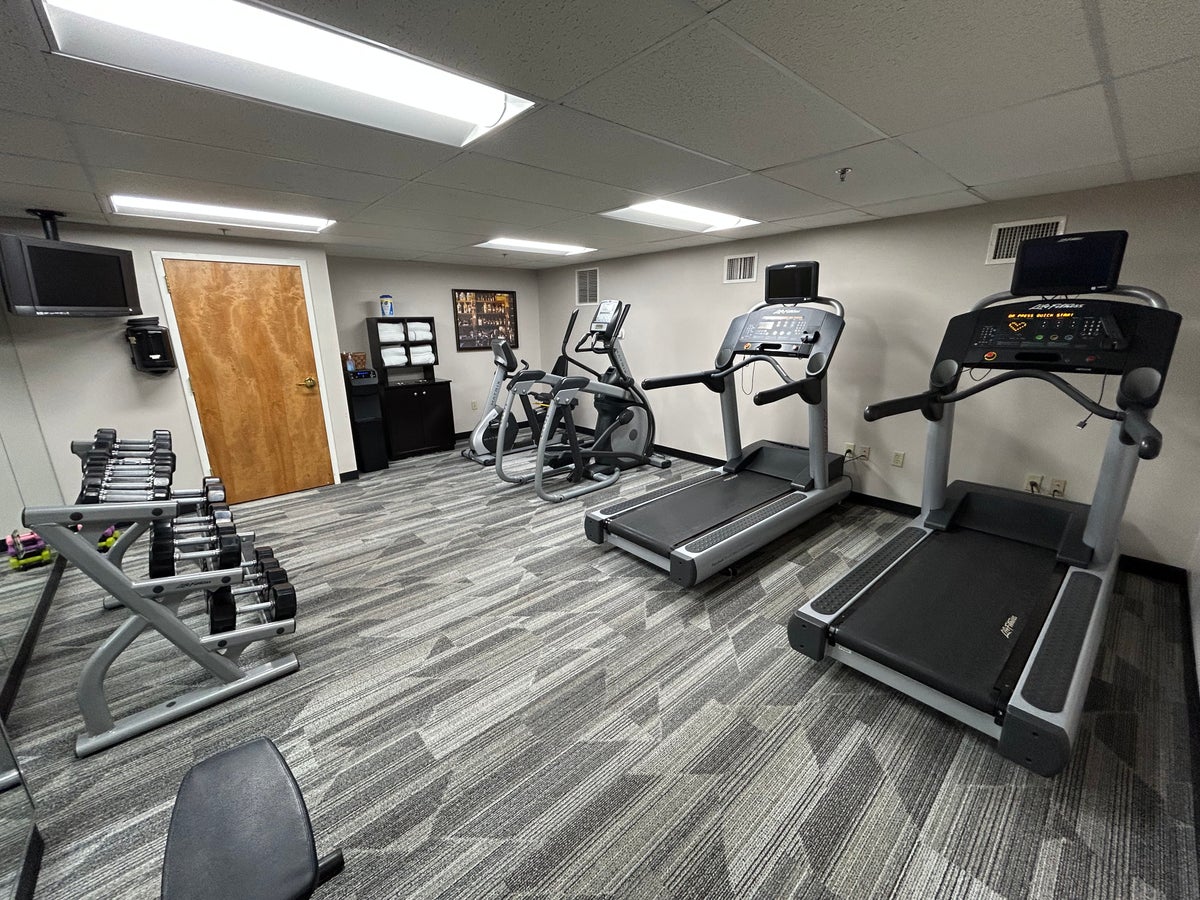 Hotel Gettysburg gym trademills