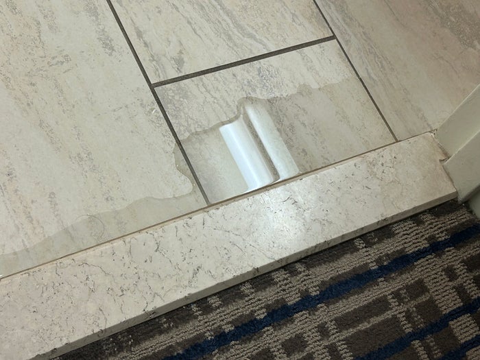 Hotel Gettysburg tub leak Hotel Gettysburg tub leak