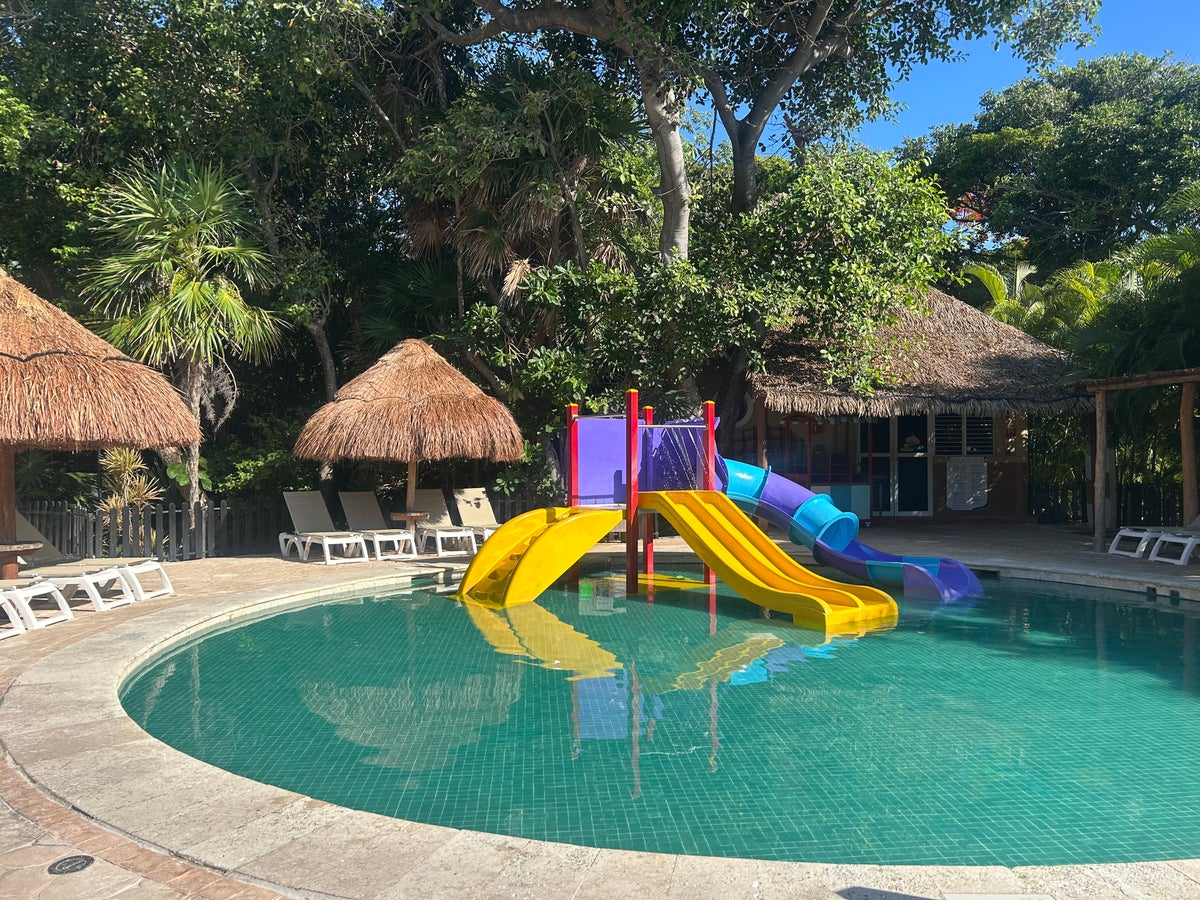 Kidde pool with slides
