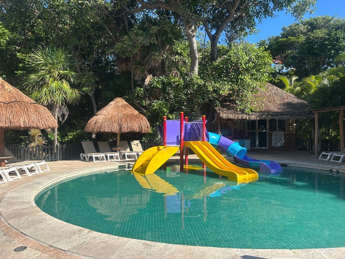 Kidde pool with slides