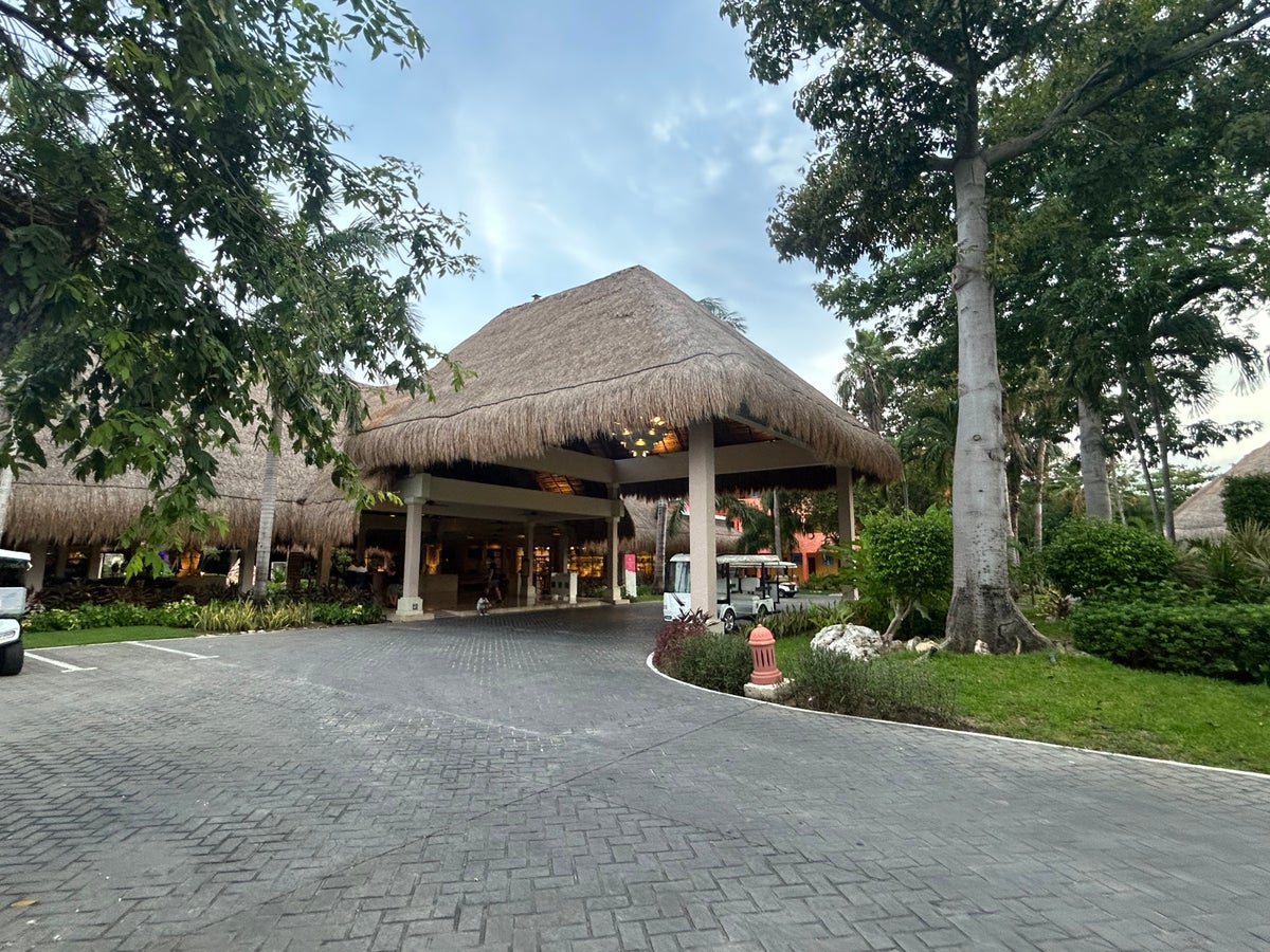 Iberostar Waves Quetzal Entrance