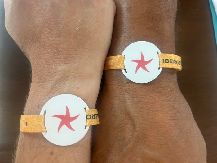 Iberostar Waves Quetzal bracelets