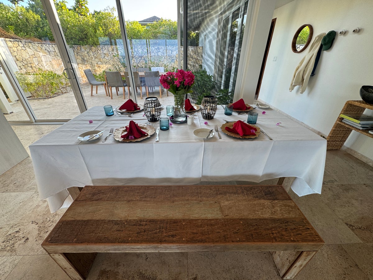 In Room dining table Sailrock South Caicos