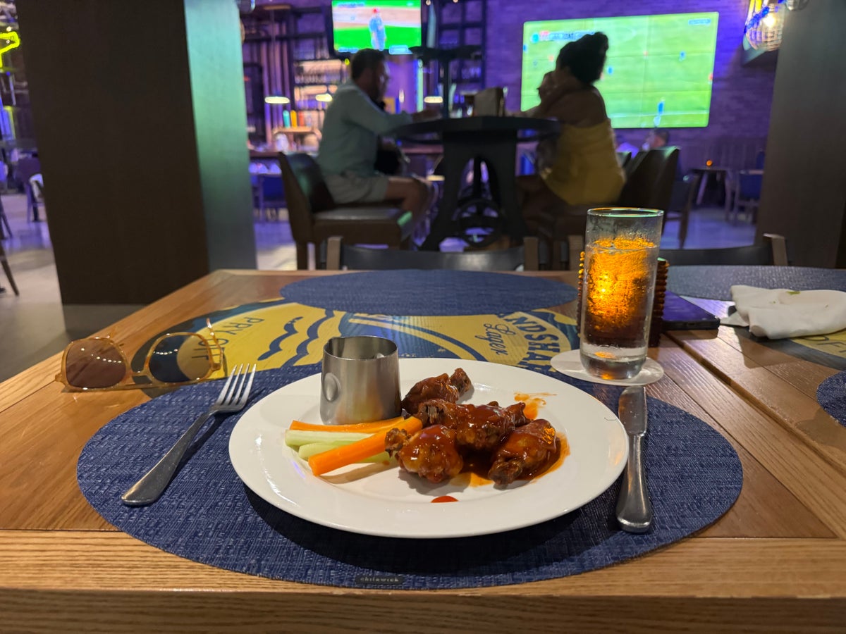 Margaritaville Island Reserve Riviera Maya Landshark Wings