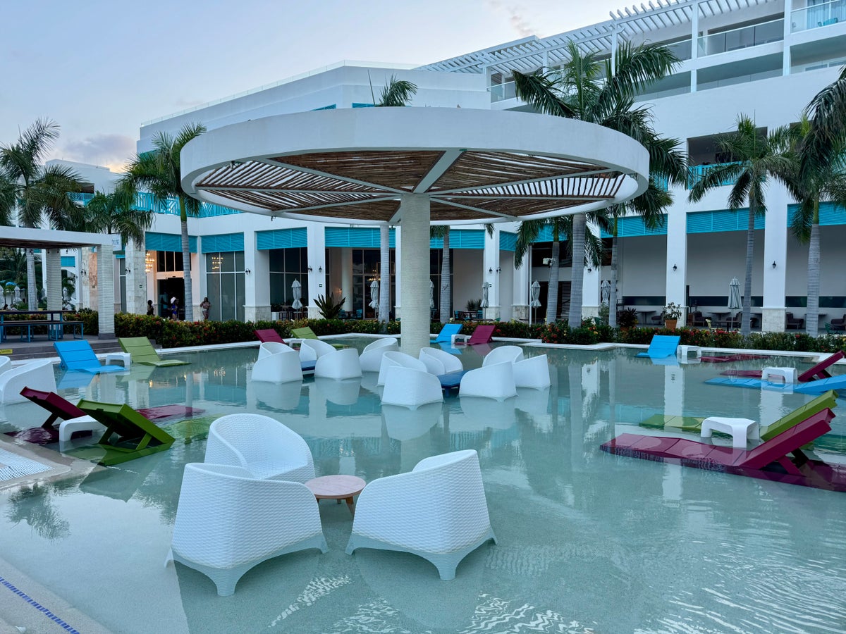 Margaritaville Island Reserve Riviera Maya Pool Seating
