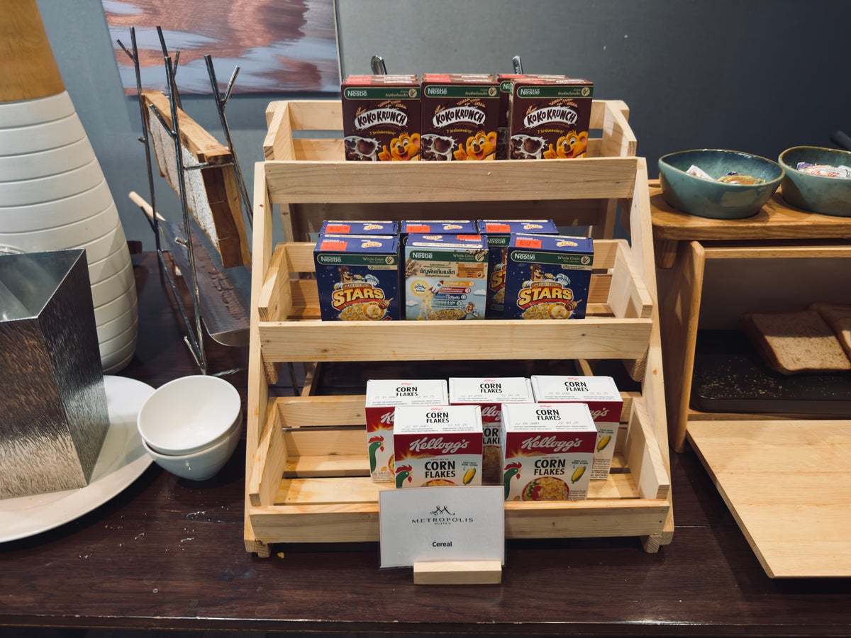 Metropolis Suites Bangkok cereal options