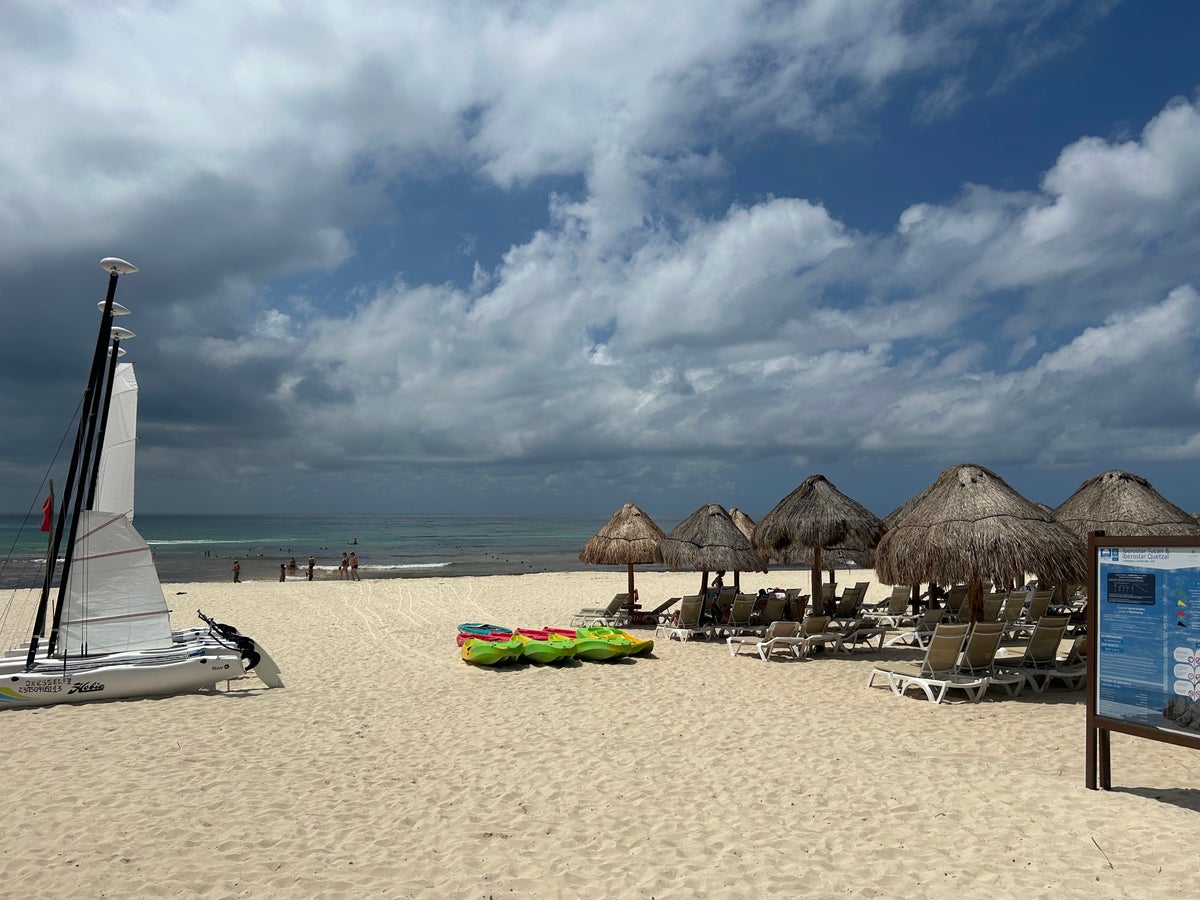 Non motorized water sports Iberostar Waves Quetzal