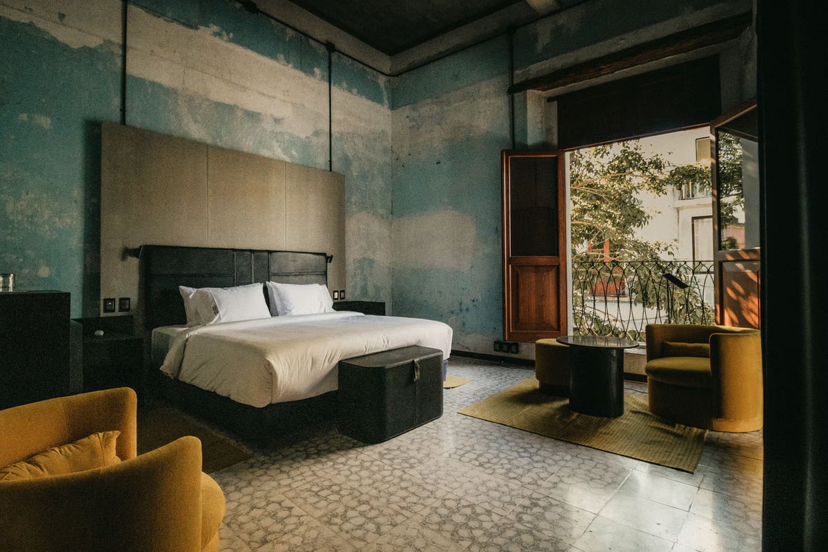 Oaxaca Pug Seal hotel room