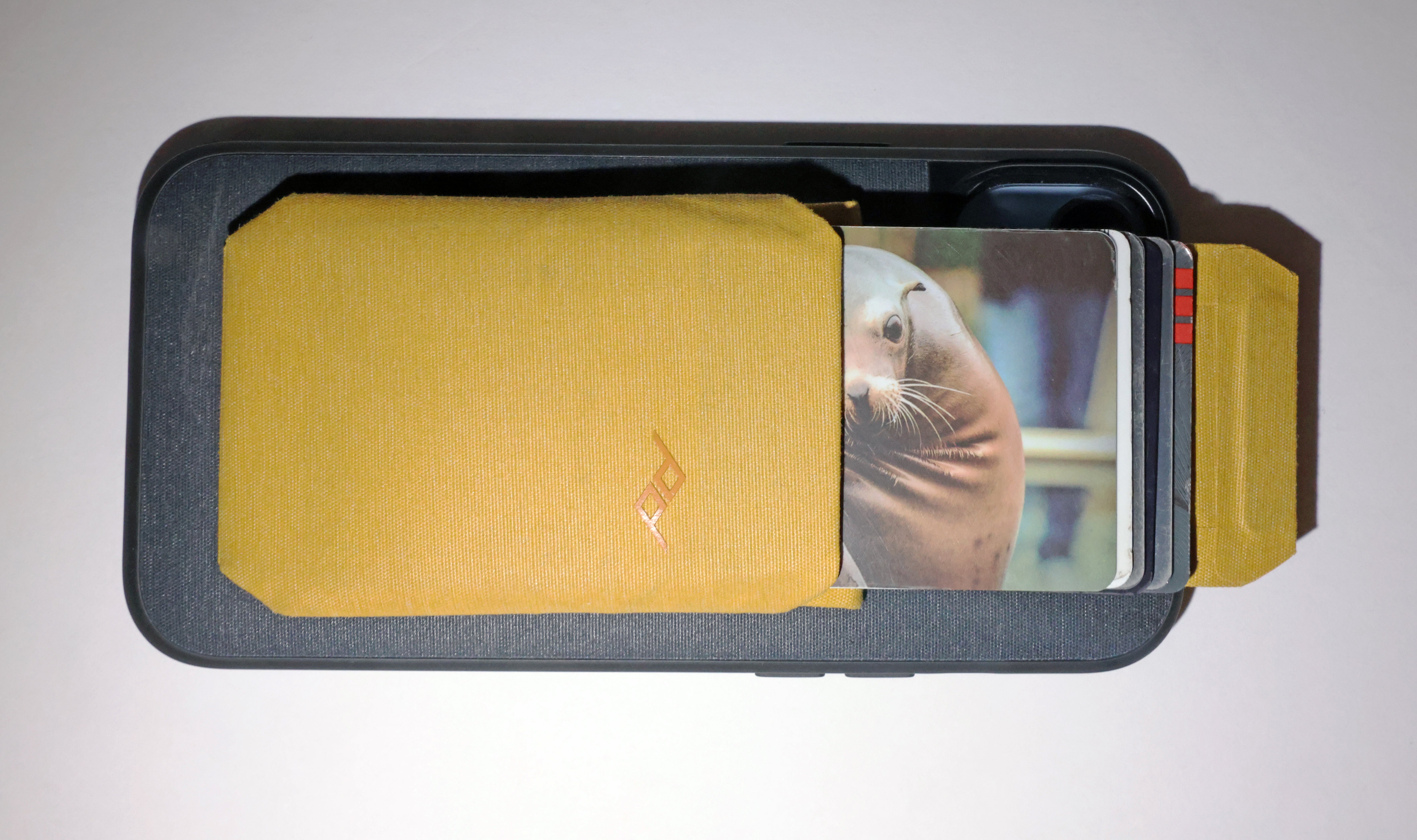 I Use This Thin Wallet To Keep My Credit Cards and Phone Safe