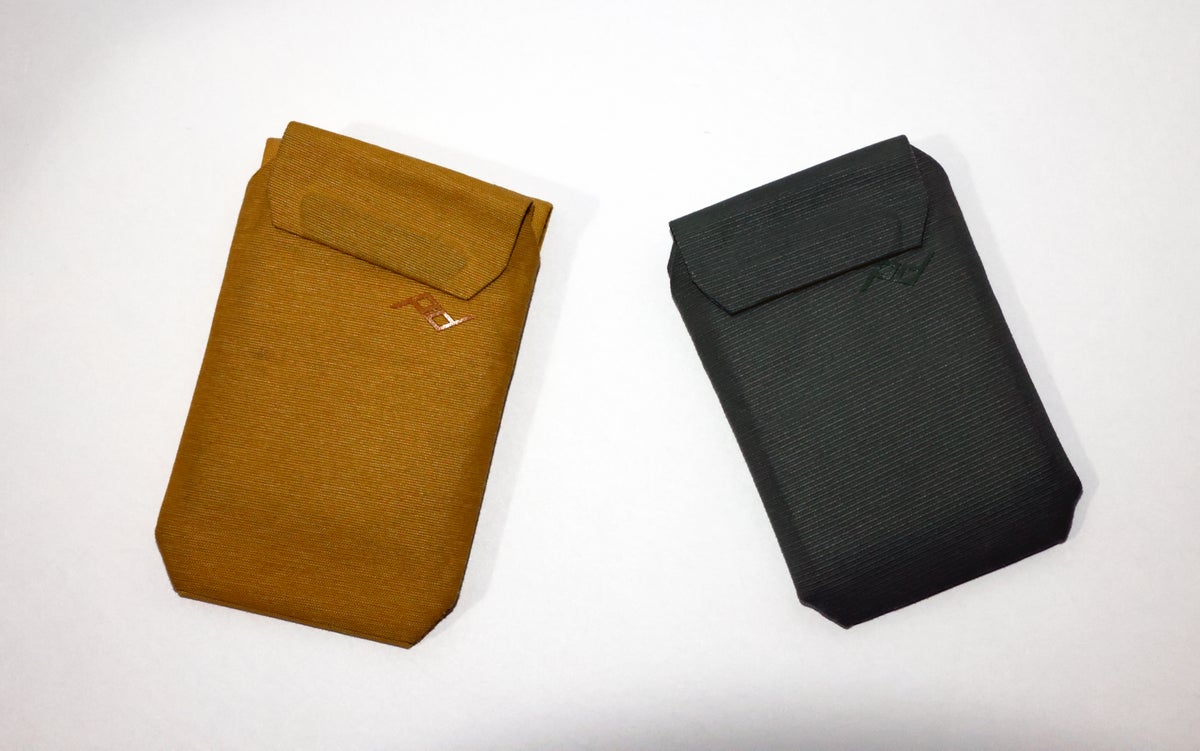 Peak Design Mobile Wallet side by side