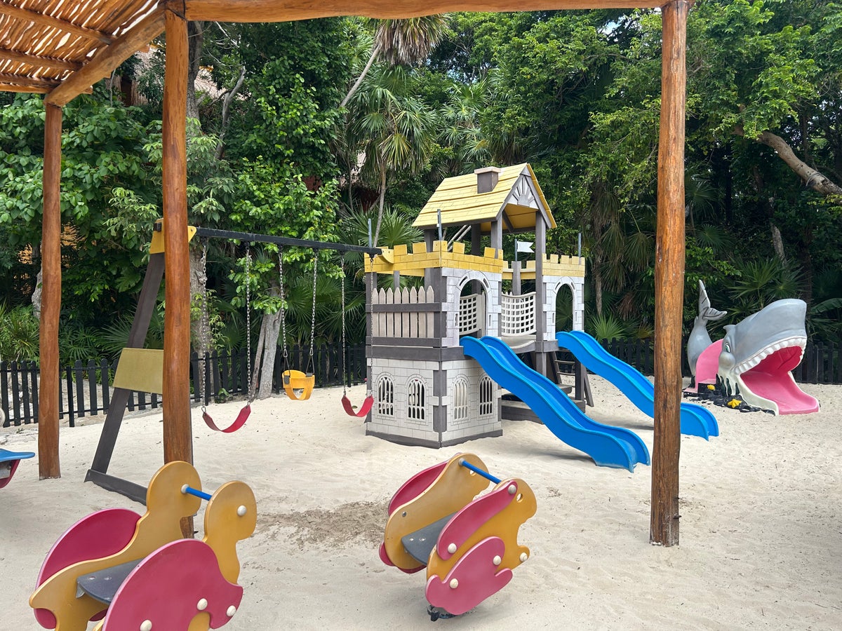 Playground Iberostar Waves Quetzal