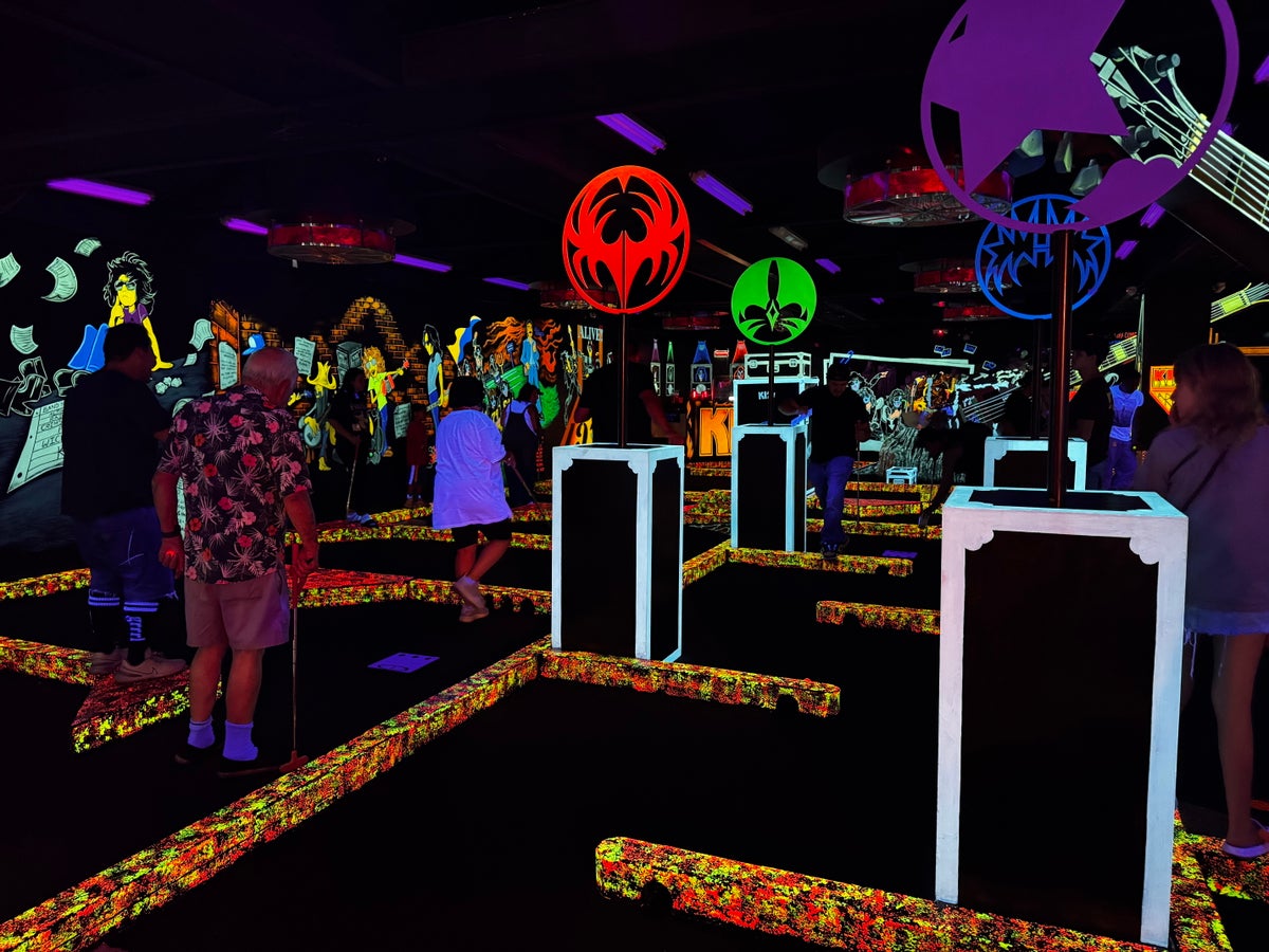Rio Hotel Casino Destination Hyatt KISS golf